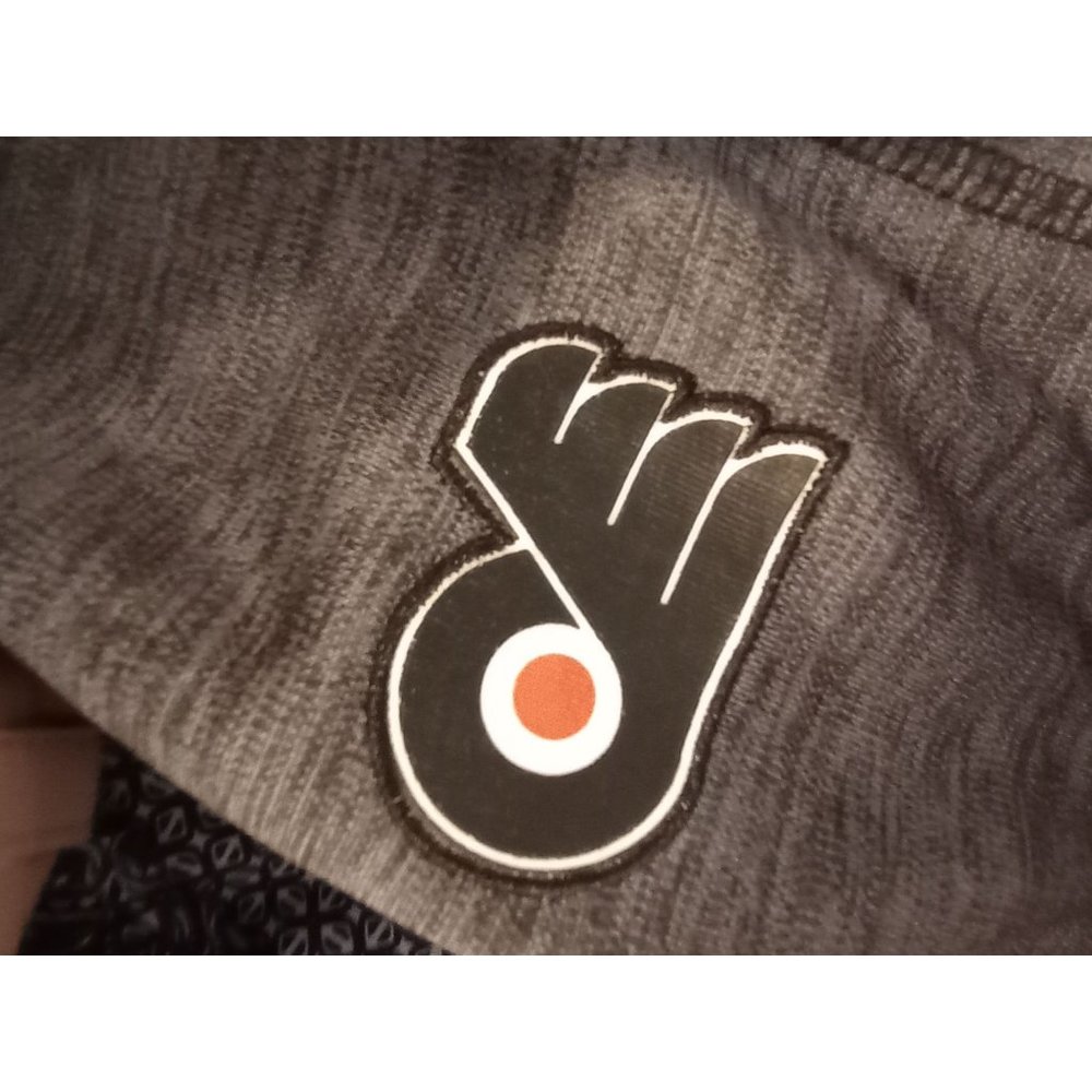 Flyers hoodie from old time hockey Newbury collection size small gray and orange